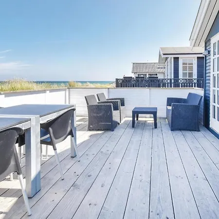 One Bedroom Holiday In