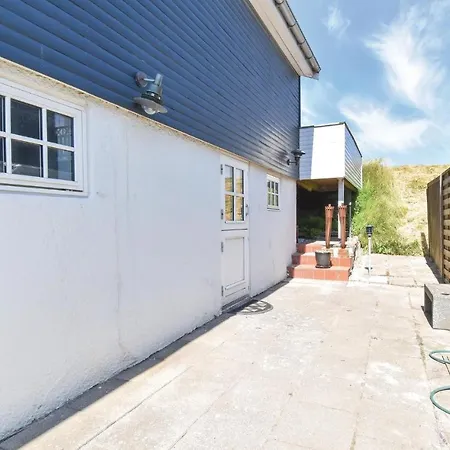 One Bedroom Holiday In *